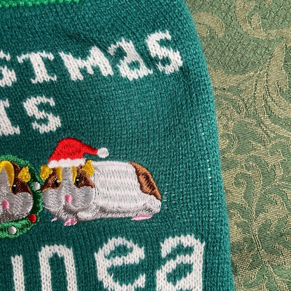 NWT merry & bright guinea pig clothing sweater Christmas is guinea be great - Picture 4 of 6